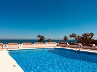 Casa Ambra-Magnificent Beachside Apartment