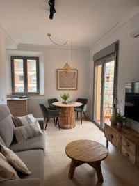 Life Apartments Alameda Colón